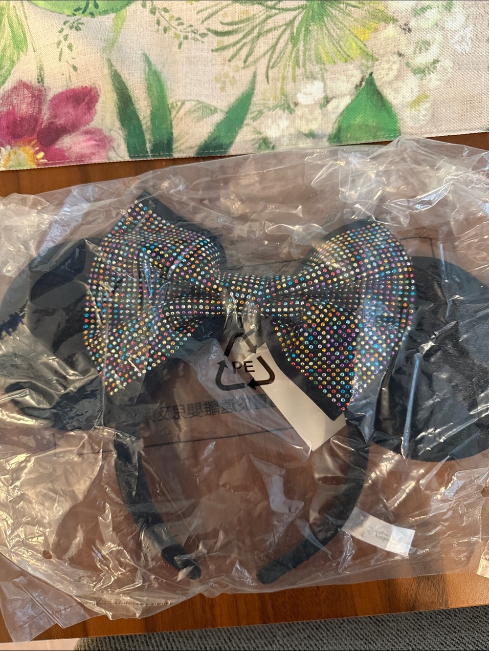Disney Hongkong Resort Minnie Mouse Rainbow Rhinestone Headband Ears Head